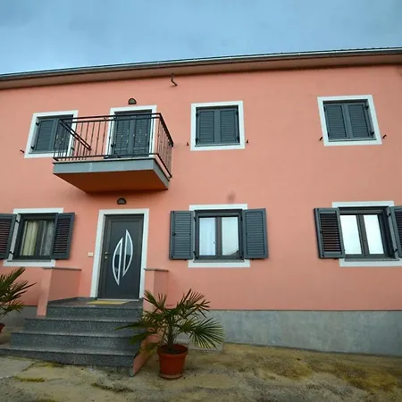 Apartment Emilio *